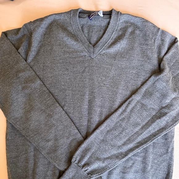 Used Mens Medium Grey Sweater - Picture 1 of 4